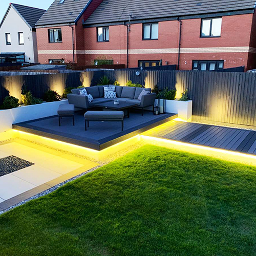 چمن مصنوعی مناسب حیاط 